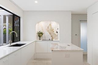 Coastal Luxe Retreat - Buddina Beachside - 4