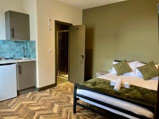 H03 Contractor Ensuite Digs, Relocator, Long Stays, Weekly, Monthly Deals - 4