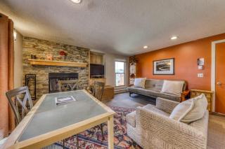 Ski-In Out Retreat - Trailhead & Mountain Views - 7