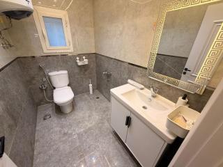 Large 4 Bedroom Stay Ideal for Big Groups - 6