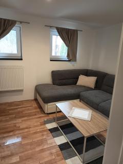 Aparthause Leona - 3