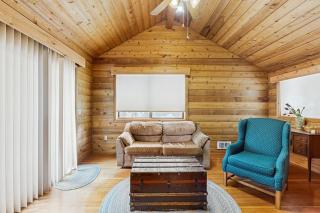 Adventurous McCall Cabin Near Payette Lake - 8