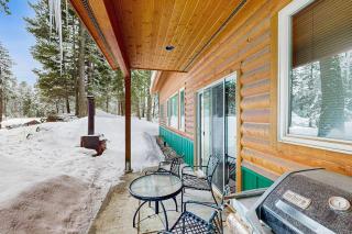 Rustic-Modern Cabin with Hot Tub Access - 8