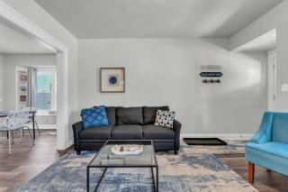 Bright 2BR South Hills - Old Brooklyn Home - 2