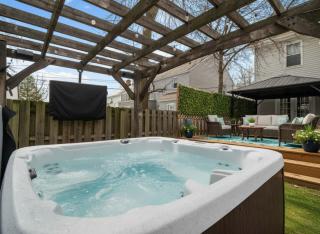 Historic Oasis - Hot Tub - Pac Man - Fire Pit - Sleeps 8 - 9