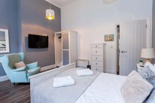 Liverpool City Centre L1 Apt with Self Check In - Walk to Albert Dock - 2BED - Mins to Liverpool Station & Anfield - Wi-Fi - 9