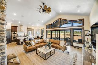 Modern Retreat with Hot Tub Walk to Lake - 0