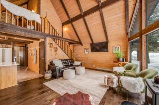 McCall Home with Patio Near Lake & Trails - 3