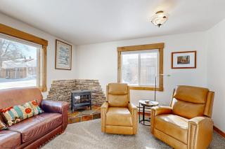 McCall Townhome Pool Hot Tub & Gym Access - 7