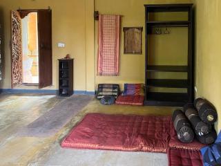 85m2 App with Kitchen Damai Central Garden Pool Wifi Airco - 4