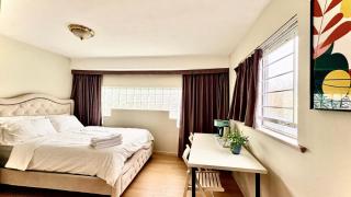 Vancouver most cost effective comfortable luxurious, and quiet room, with a private bathroom - 3