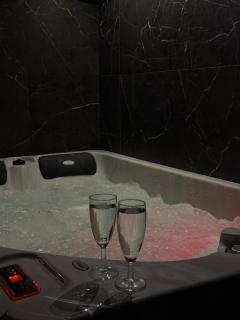 Lh loft and spa escapade à 2 avec jacuzzi privé - 0