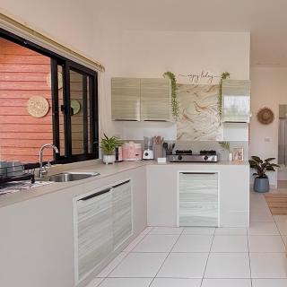 Tropical Cozy Home Beautiful Central 2BR with Fast WiFi - 8