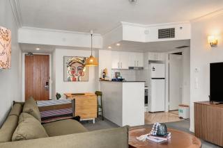 Inviting Brisbane Family 2BR | CBD | Pool & Gym - 2