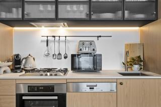 1 Bed Apartment Near Southbank Dining - 5