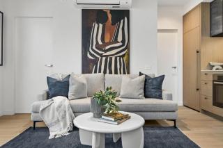1 Bed Apartment Near Southbank Dining - 3