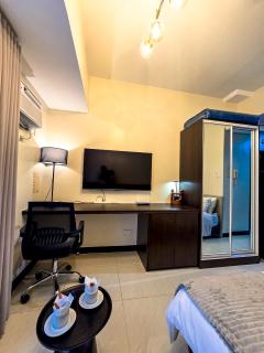 Aurora Escalades Haven 1 - 8