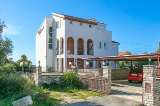 Apartments by the sea Trogir - 25303 - 0