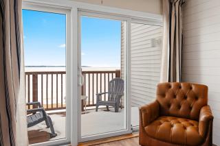 Stateroom 322 Beachfront Condo Downtown Tart Trail - 0