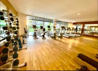 Beautiful condo 2bed, 3bath, pools and city views! - 8