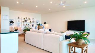 246sqm Ocean View Sub-penthouse - 3