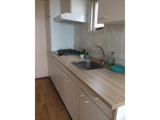 Cozy Beachfront Retreat with Scenic Terrace - 8