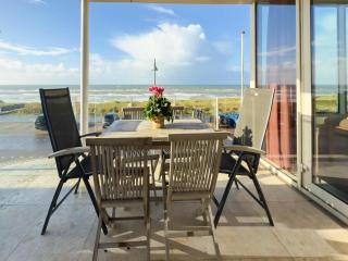 Premium Beachfront Villa with Balcony - 6