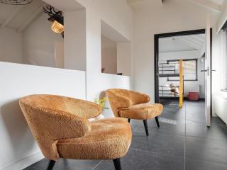 3-Bedroom Villa near the Dunes - 2