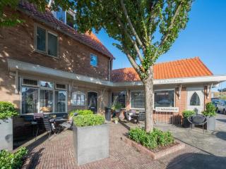 3-Bedroom Villa near the Dunes - 7