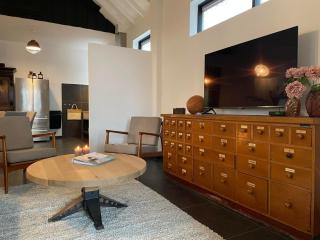 3-Bedroom Villa near the Dunes - 4