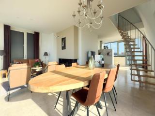 Luxury Beachfront Apartment for 5 - 2