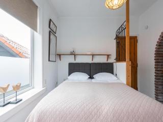 Lighthouse-View House for Two - 6