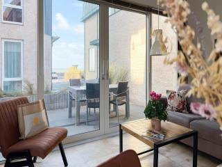 Beach House on Egmond Boulevard - 4