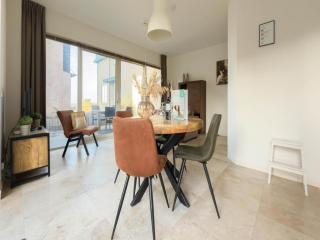 Beach House on Egmond Boulevard - 8
