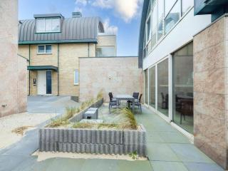 Beach House on Egmond Boulevard - 7