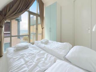 Beach House on Egmond Boulevard - 9