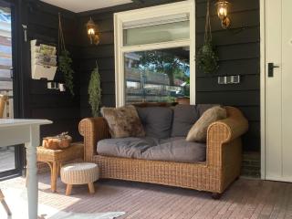 Quiet Wellness Villa in Bellingwolde - 9