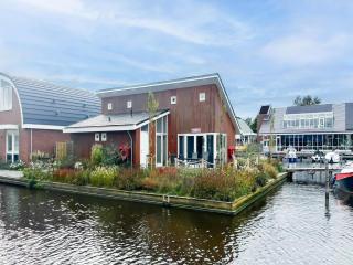 Uitgeest Modern Home Near Water - 4