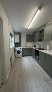 Home in Belfast for Contractors, Professionals, and Weekends - 3