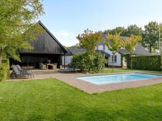 Achterhoek Estate with Private Pool - 3