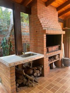 Amplia casa familiar - 9