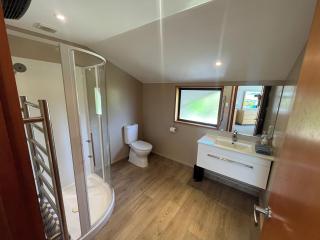 Central Queenstown Apartment - lake views, private & quiet - 1