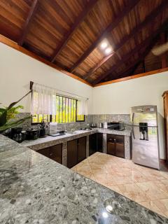 Posada de Paz 1 - A Family Retreat in Corcovado - 1