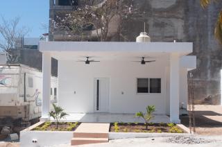 Casa Diaz, Ocean, View Luxury & Steps to the Beach - 9