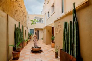 PORFIRIO 2 · Two Houses Seven Bedroom Group Retreat - 1