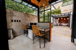 GARCIA 3 · Spacious four Bedroom apt with Garden - 5