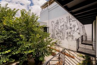 GARCIA 1 · Spacious four Bedroom apt with Garden - 2