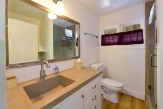 Serene Riverfront Cottage In Healdsburg Views Kayaks 1 5 Mile To Downtown - 3
