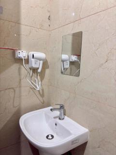 Palm & Pampas Ganga View 2BHK Near Ghat - 5