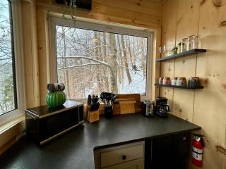 Bigfoot's Bluff - Hot Tub- Forest Canopy Cabin RRG - Located 5 Min From Nada Tunnel - 5